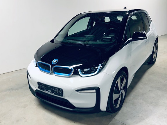 BMW i3 2 of 5