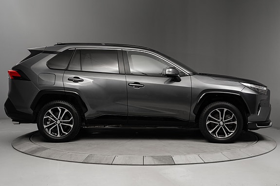 Toyota RAV4 5 of 30