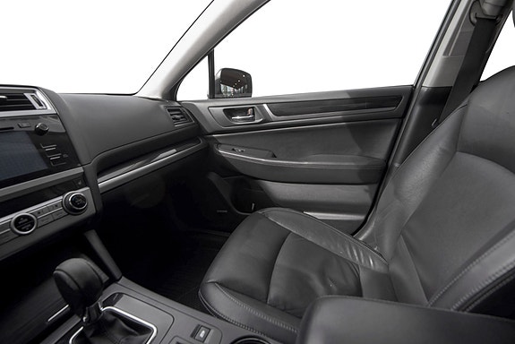 Subaru Outback 15 of 30
