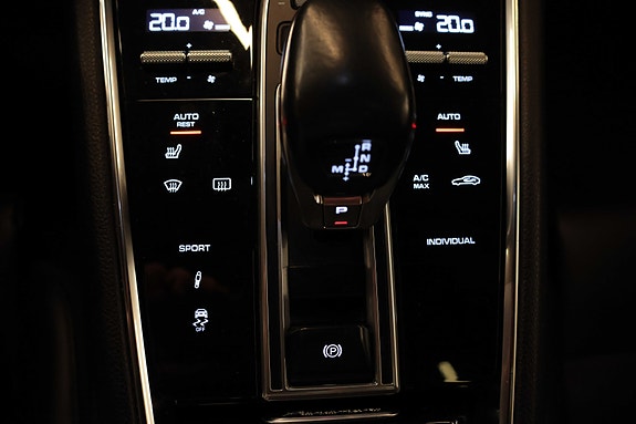 Porsche Panamera 30 of 30