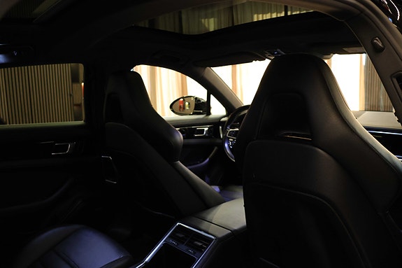Porsche Panamera 19 of 30