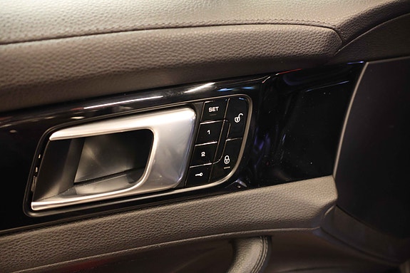 Porsche Panamera 25 of 30