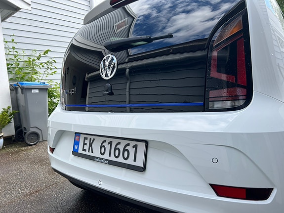 Volkswagen e-Up! 4 of 5