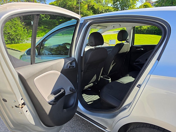 Opel Corsa 12 of 30