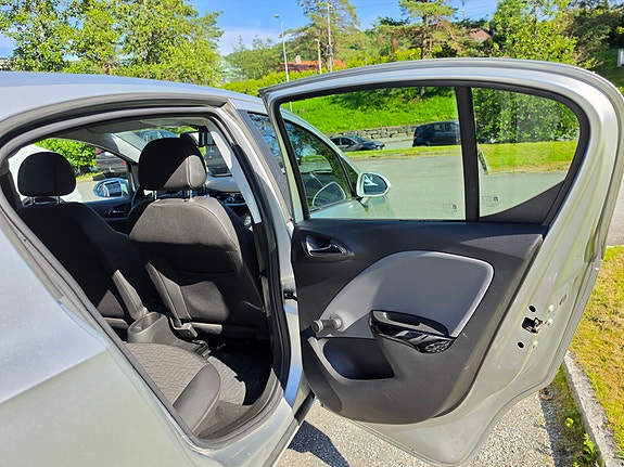 Opel Corsa 16 of 30