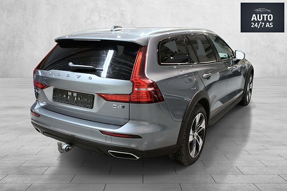Volvo V60 Cross Country 12 of 30