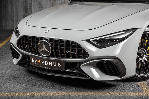 Mercedes-Benz SL63 11 of 30