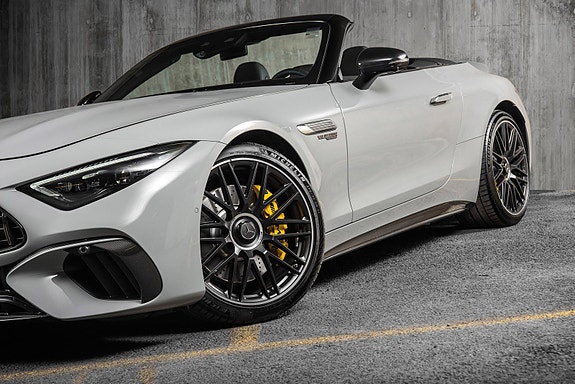 Mercedes-Benz SL63 15 of 30