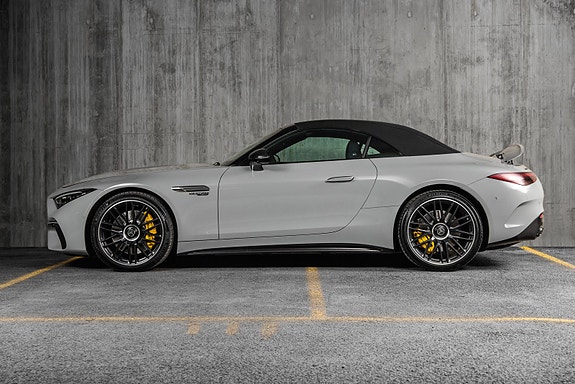 Mercedes-Benz SL63 4 of 30