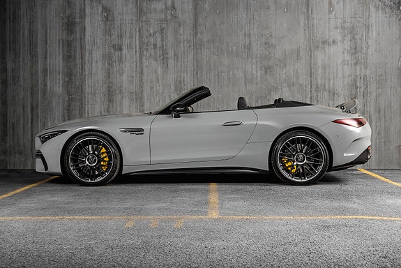 Mercedes-Benz SL63 3 of 30