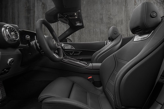 Mercedes-Benz SL63 23 of 30