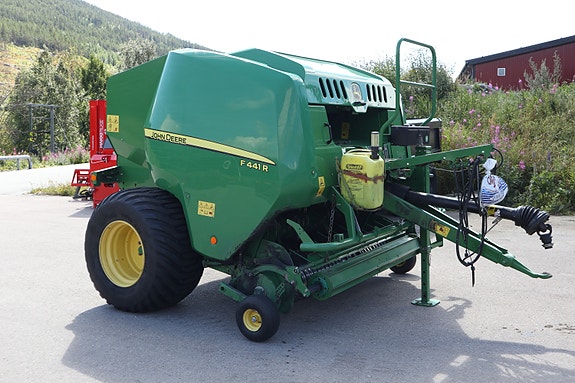 John Deere F441R 2017, kr 320 000,-