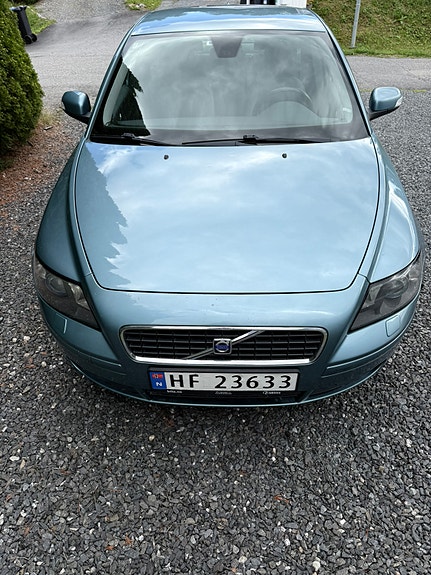 Volvo S40 2 of 25