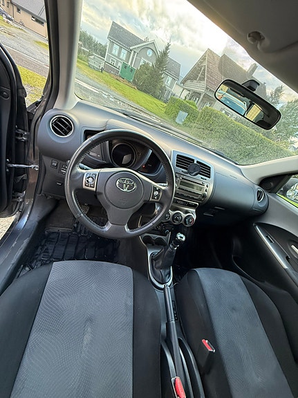 Toyota Urban Cruiser 10 of 20