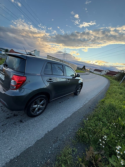 Toyota Urban Cruiser 4 of 5