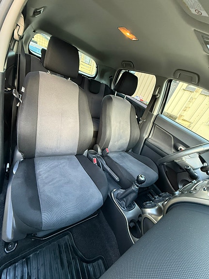 Toyota Urban Cruiser 8 of 20