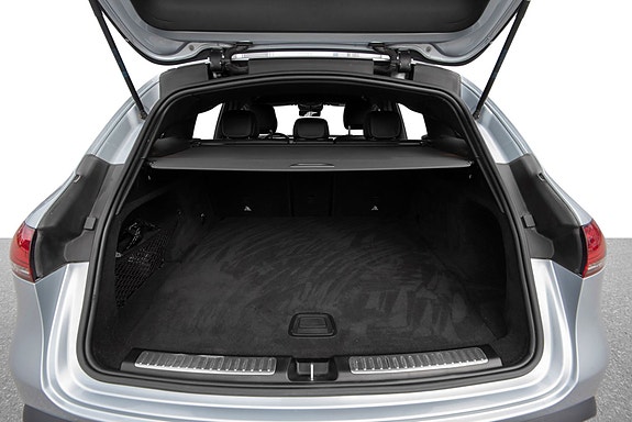 Mercedes-Benz EQC400 28 of 30