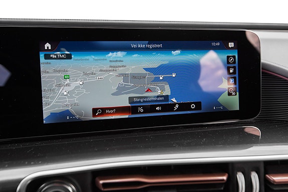Mercedes-Benz EQC400 17 of 30
