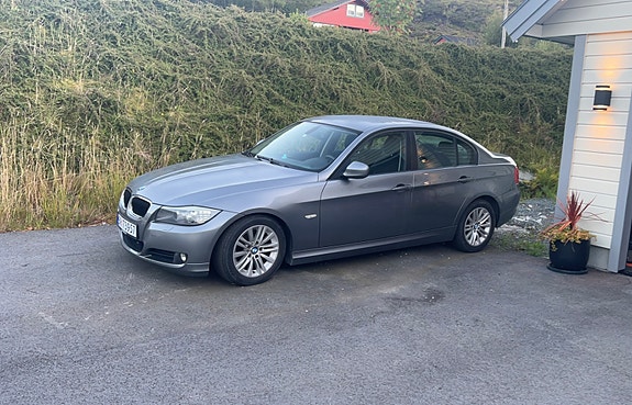 BMW 316i 2 of 9
