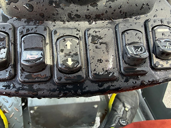 Weidemann 1380 Classic/Nye dekk/Euro/Høy løftehøyde 3,2m/Lavt tårn/3/4 funksjon 9 of 10