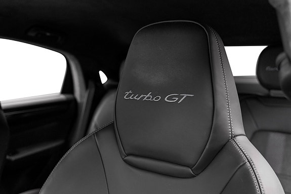 Porsche Cayenne Coupe 29 of 30