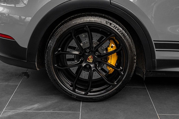 Porsche Cayenne Coupe 9 of 30