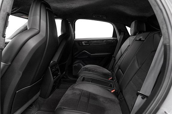 Porsche Cayenne Coupe 30 of 30