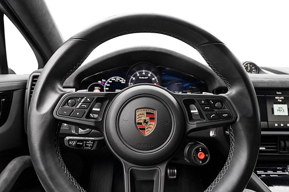 Porsche Cayenne Coupe 14 of 30
