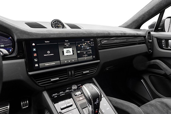 Porsche Cayenne Coupe 17 of 30
