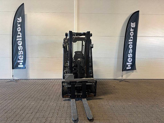 Linde E 25 3 of 5