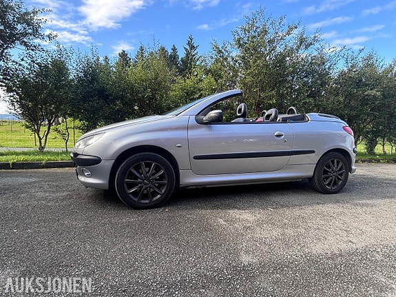Peugeot 206 2 of 10