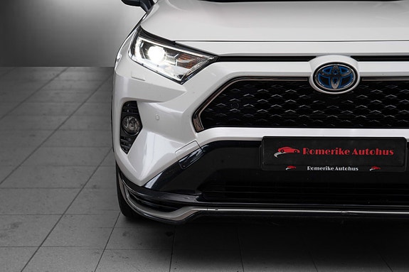 Toyota RAV4 5 of 5