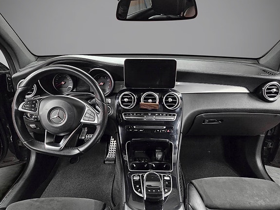 Mercedes-Benz GLC350 e 9 of 18
