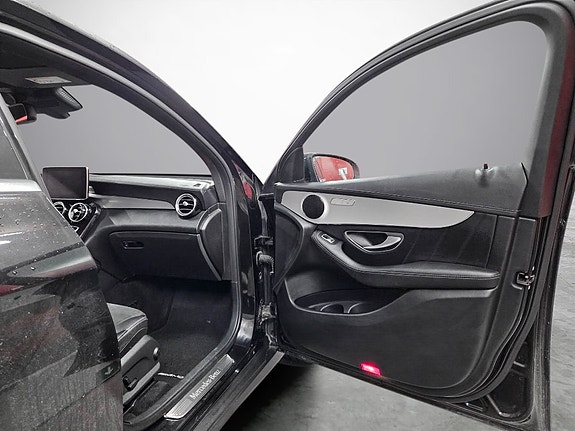 Mercedes-Benz GLC350 e 10 of 18