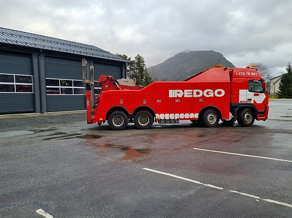 Volvo FM480 3 of 8