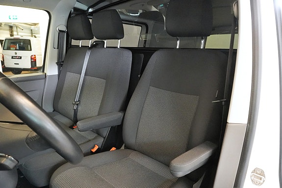 Volkswagen Transporter 11 of 27
