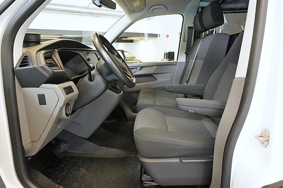 Volkswagen Transporter 9 of 27