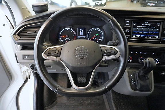 Volkswagen Transporter 12 of 27