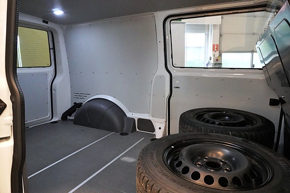Volkswagen Transporter 23 of 27