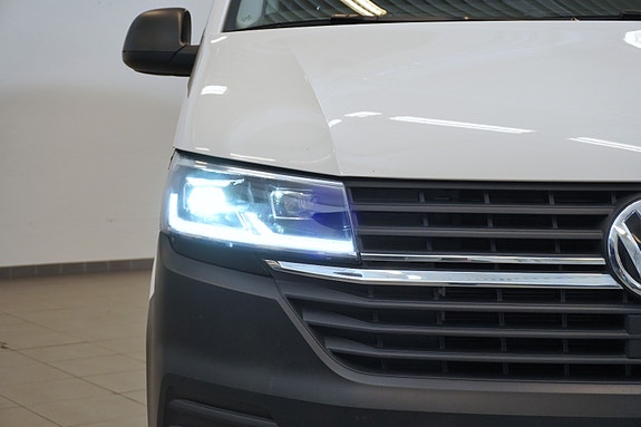Volkswagen Transporter 3 of 27