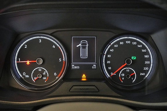 Volkswagen Transporter 13 of 27