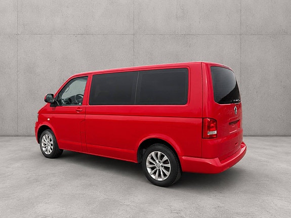 Volkswagen Multivan 4 of 21