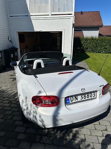 Mazda MX-5 5 of 5