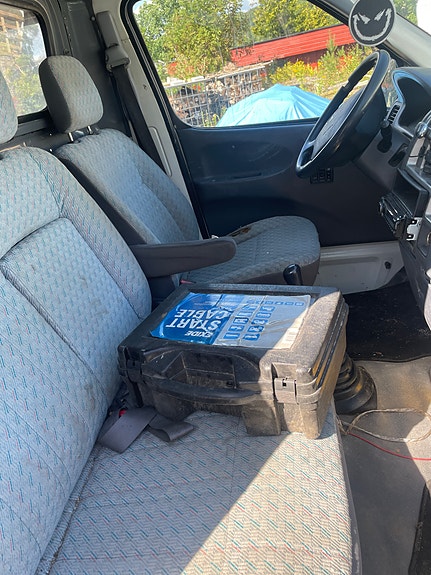 Toyota HiAce 7 of 14