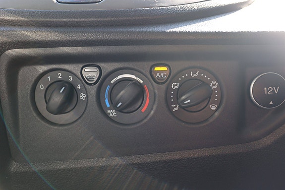 Ford Transit 20 of 25
