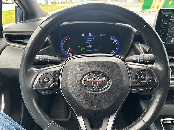 Toyota Corolla 17 of 30