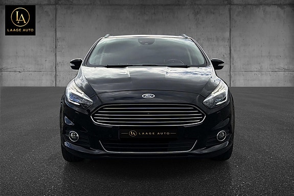 Ford S-MAX 3 of 5