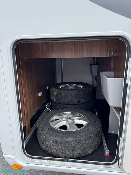 Pilote Vellholdt G740C Solceller og vinterdekk, m.m. 18 of 23