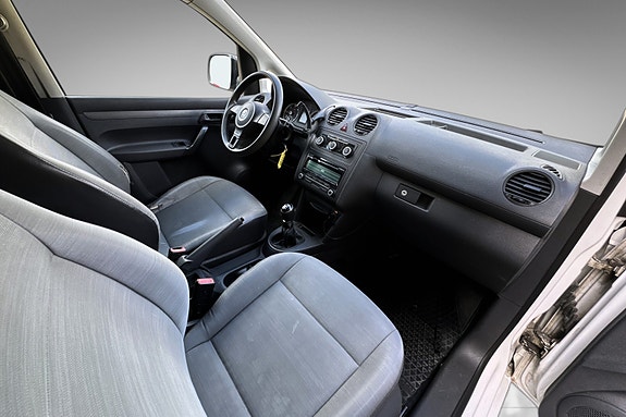 Volkswagen Caddy Maxi 16 of 17