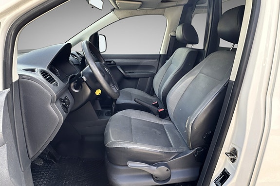 Volkswagen Caddy Maxi 13 of 17